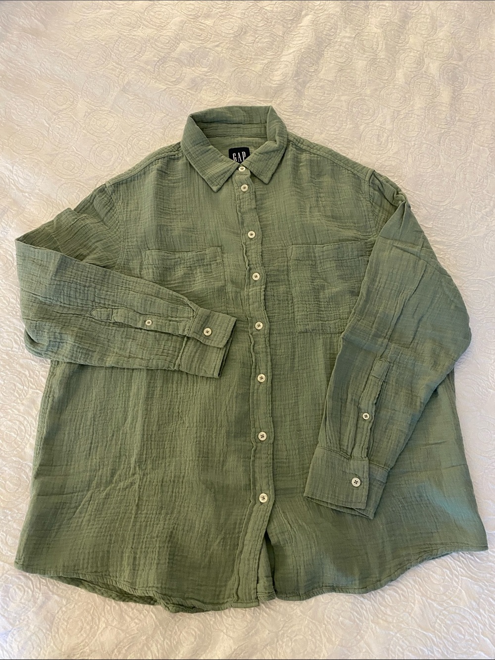 Gap Women's Cotton Gauze Button Up Shirt BNWT